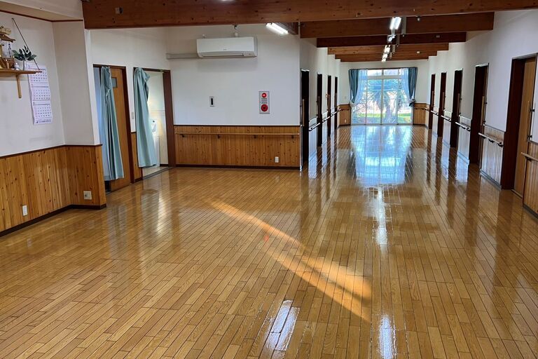 店舗床ワックス